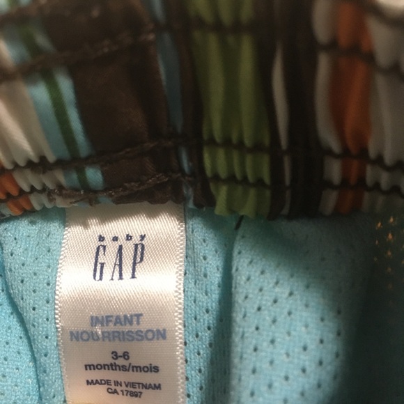 3-6m (5/$20) Baby Gap Swim Trunks - Picture 5 of 6